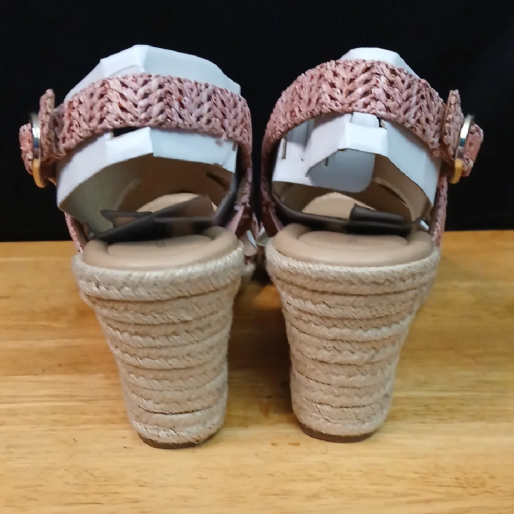 Easy Spirit Womens Pink Sandals